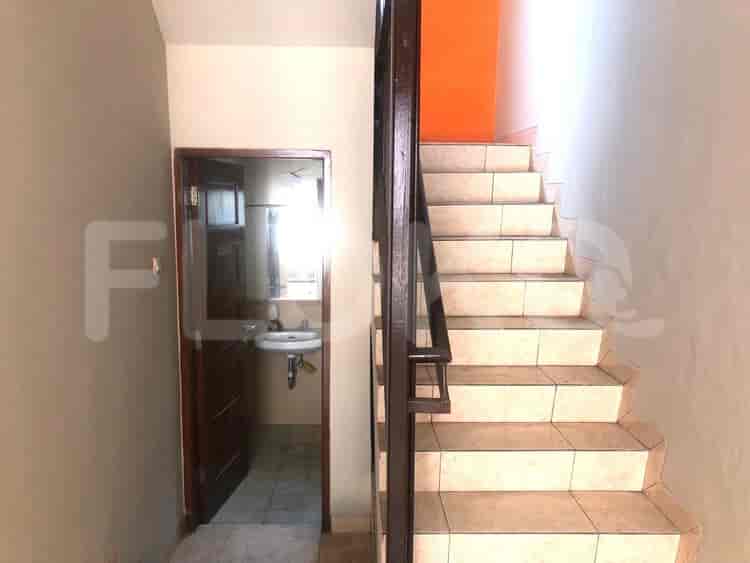 Disewakan Rumah 3 BR, Luas 200 m2 di Harapan Indah, Bekasi - RHA395 4
