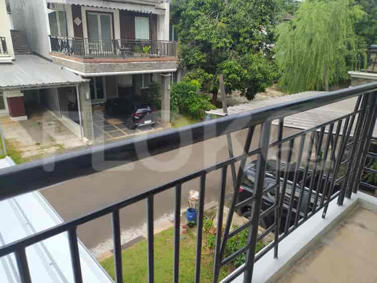 Disewakan Rumah 3 BR, Luas 120 m2 di Kota Wisata, Bogor - RHAa7f 5