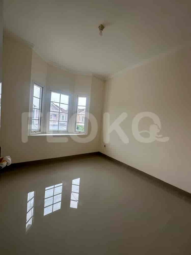 Disewakan Rumah 3 BR, Luas 150 m2 di Cileungsi, Bogor - RHA04f 6