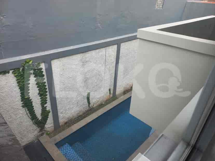 A view of the pool.