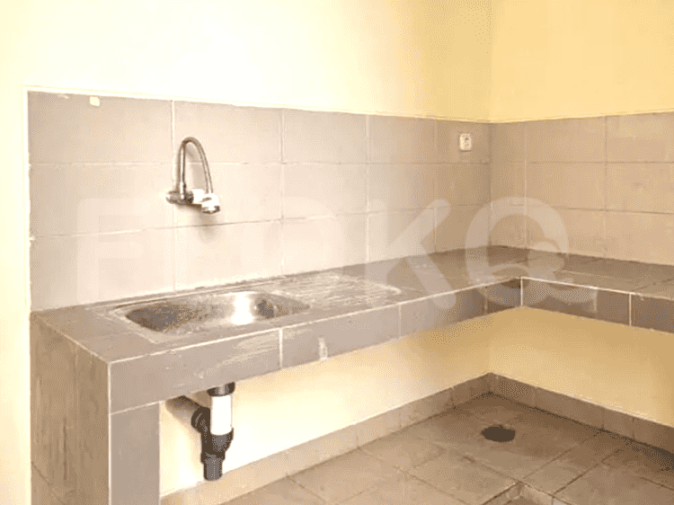 Disewakan Rumah 4 BR, Luas 140 m2 di Royal Residence, Cakung - RHA601 6