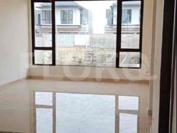Disewakan Rumah 4 BR, Luas 200 m2 di Garden City, Cakung - RHA339 2