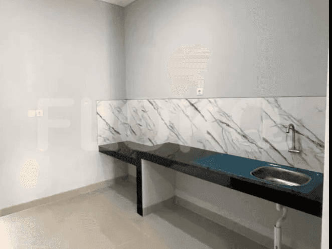 Disewakan Rumah 2 BR, Luas 105 m2 di Cengkareng, Cengkareng - RHA84b 5