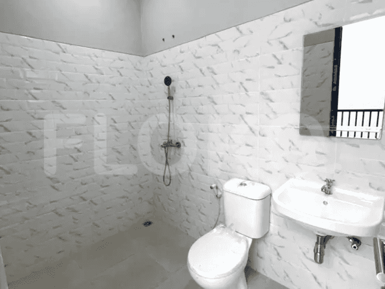 Disewakan Rumah 2 BR, Luas 105 m2 di Cengkareng, Cengkareng - RHA84b 6