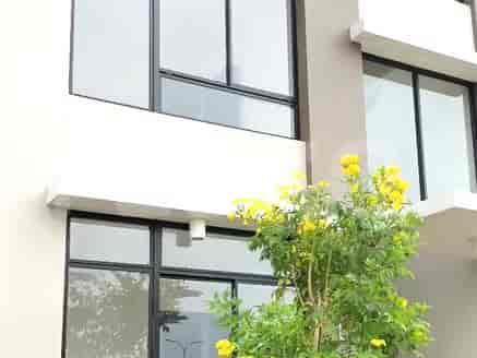Disewakan Rumah 2 BR, Luas 150 m2 di Condo House Green Royal, Cengkareng - RHA1d8 1