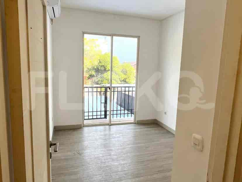 RHAdea | Detached House for Rent in Kamal Muara with Carport, 2 Floors 12