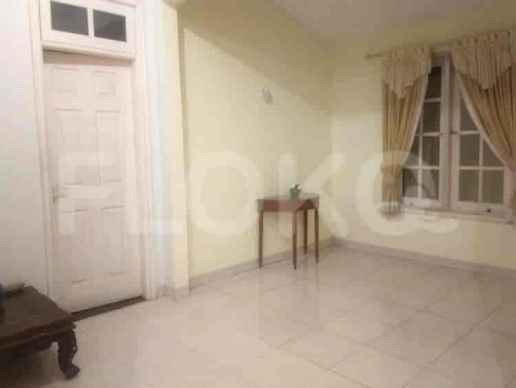Disewakan Rumah 3 BR, Luas 100 m2 di Citra gran, Cibubur - RHA9de 5