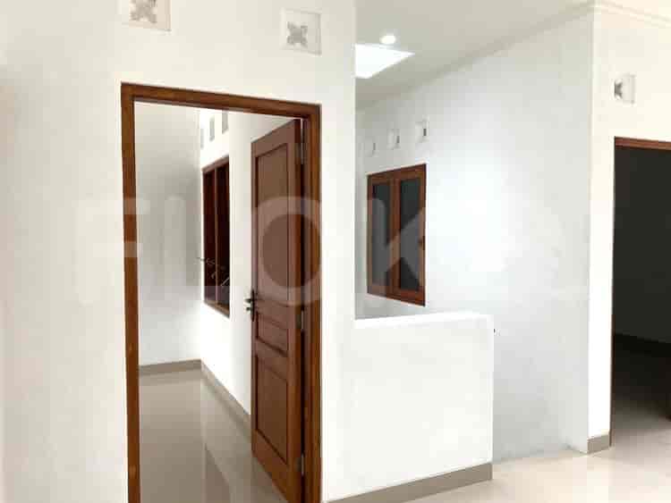 Disewakan Rumah 4 BR, Luas 158 m2 di Kranggan Permai, Cibubur - RHAf57 3