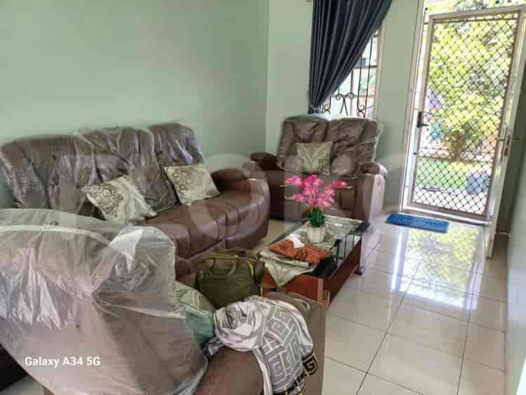Disewakan Rumah 4 BR, Luas 177 m2 di Legenda wisata, Cibubur - RHA85e 2