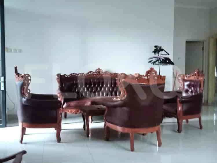 Disewakan Rumah 4 BR, Luas 310 m2 di Kota wisata, Cibubur - RHAe02 4