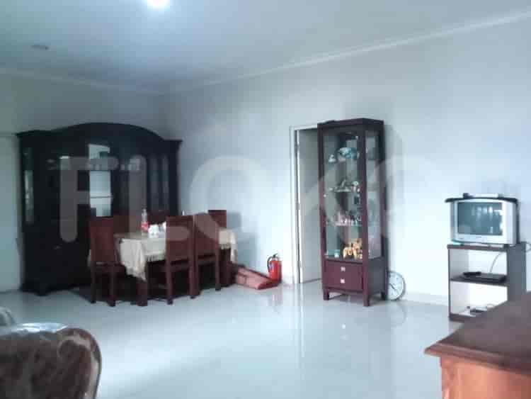 Disewakan Rumah 4 BR, Luas 310 m2 di Kota wisata, Cibubur - RHAe02 5