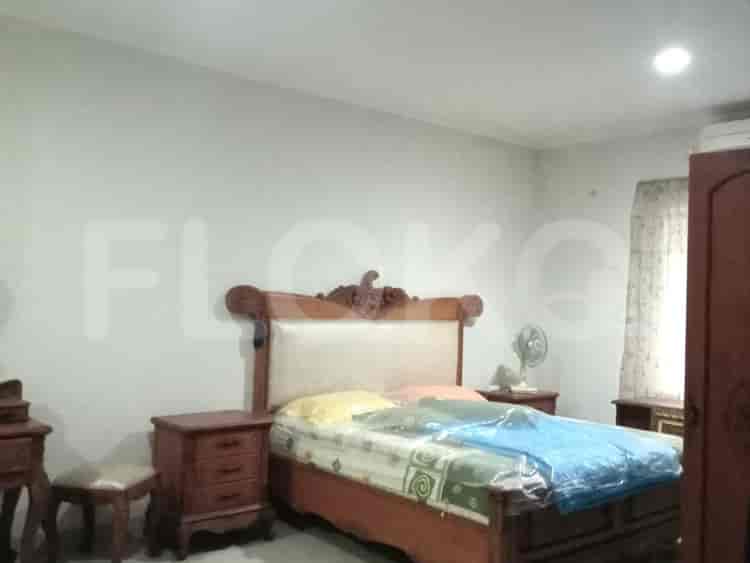 Disewakan Rumah 4 BR, Luas 310 m2 di Kota wisata, Cibubur - RHAe02 6