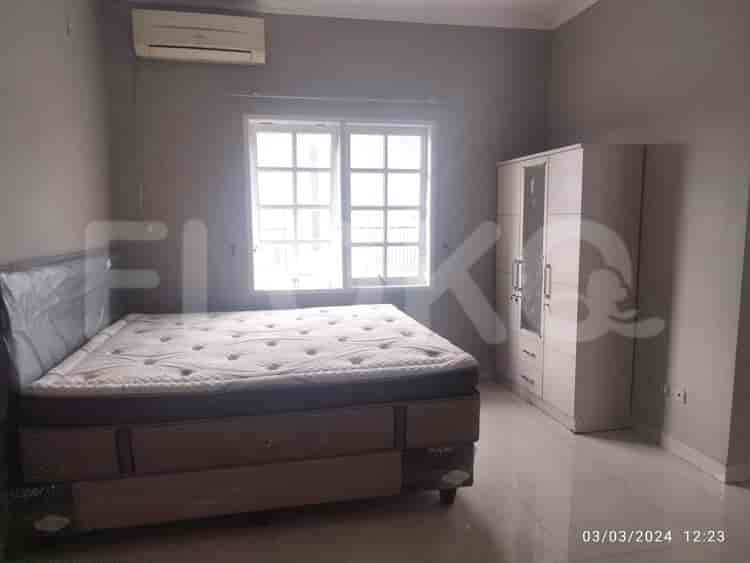 Disewakan Rumah 4 BR, Luas 196 m2 di Deltamas, Cikarang - RHA49c 9