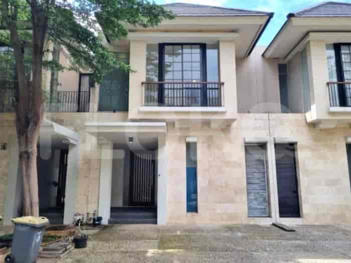 170 sqm, 4 BR house for rent in Town House Jeruk Purut, Ampera, Cilandak - RHAbe4 1