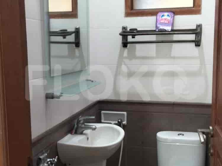 Disewakan Rumah 3 BR, Luas 175 m2 di Cinere, Cinere - RHA1c5 11