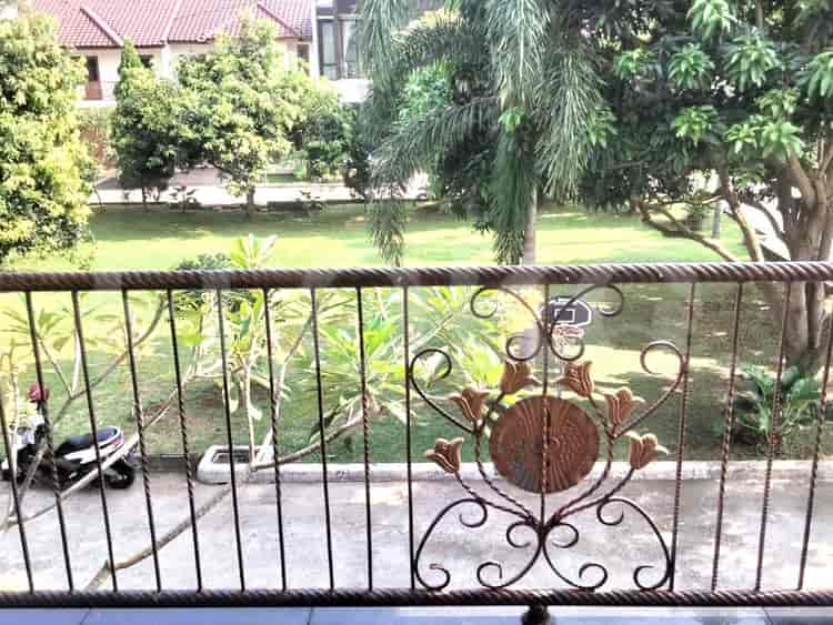 Disewakan Rumah 3 BR, Luas 175 m2 di Cinere, Cinere - RHA1c5 12
