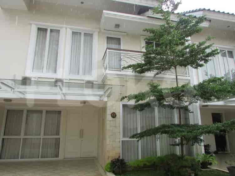 Disewakan Rumah 3 BR, Luas 250 m2 di Cilandak Near Citos Mall, Cinere - RHAa82 1