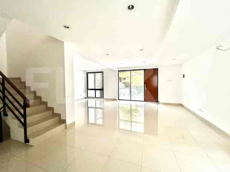 Disewakan Rumah 3 BR, Luas 264 m2 di Cinere, Cinere - RHAe48 12