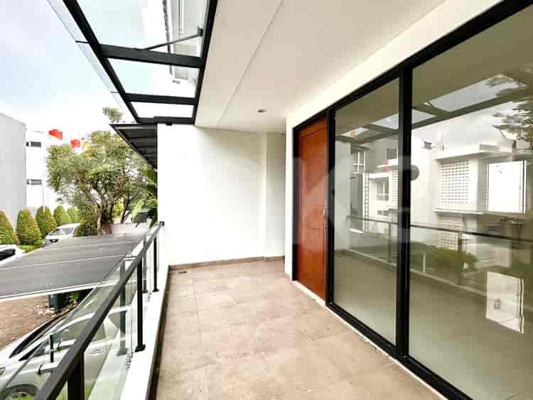 Disewakan Rumah 3 BR, Luas 264 m2 di Cinere, Cinere - RHAe48 4