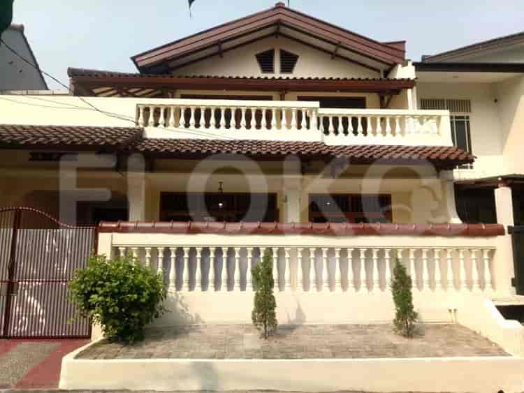 Disewakan Rumah 4 BR, Luas 200 m2 di Cinere, Cinere - RHA2e1 1