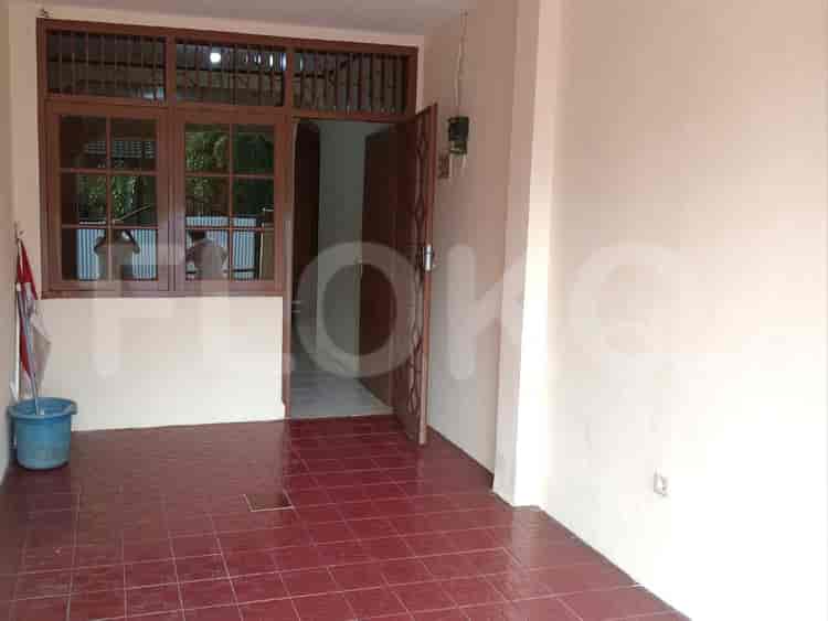 Disewakan Rumah 4 BR, Luas 200 m2 di Cinere, Cinere - RHA2e1 6