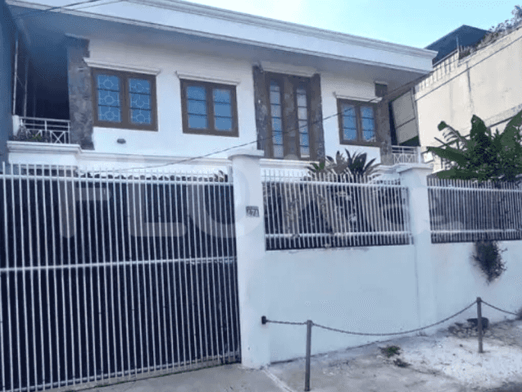 Disewakan Rumah 4 BR, Luas 308 m2 di Cipete, Cipete - RHA4ce 1