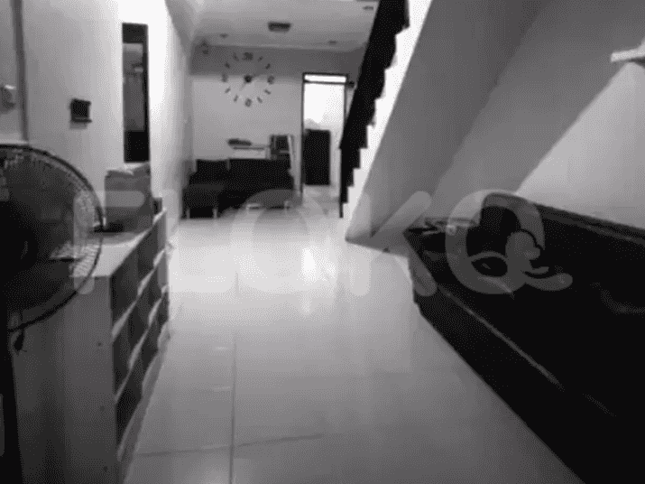 Disewakan Rumah 3 BR, Luas 120 m2 di Cirendeu, Ciputat - RHAbf9 2