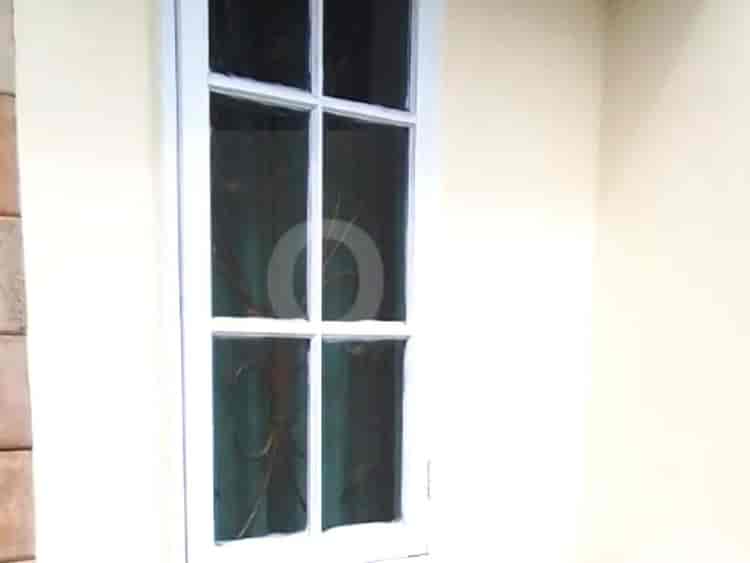 Disewakan Rumah 3 BR, Luas 140 m2 di Daan mogot baru, Daan Mogot - RHA7b3 9
