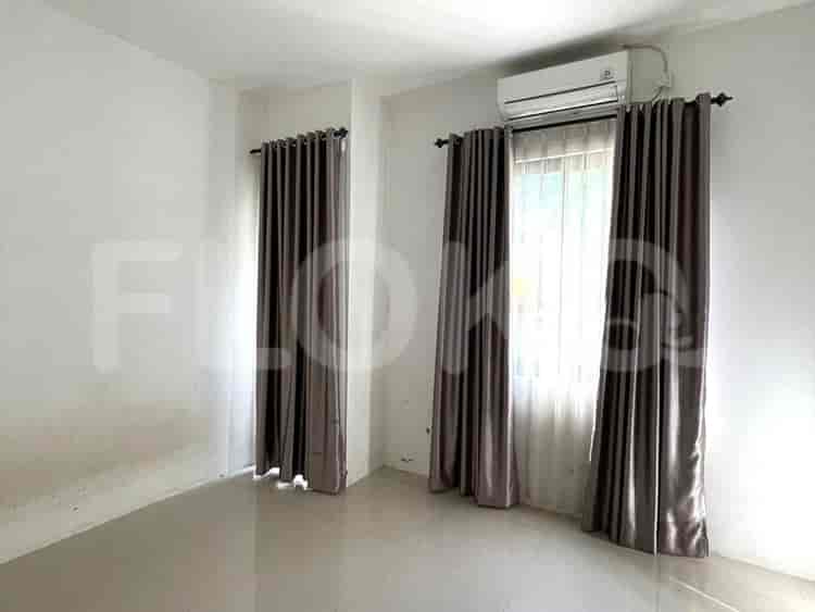 Disewakan Rumah 2 BR, Luas 55 m2 di Depok, Depok - RHA70e 5