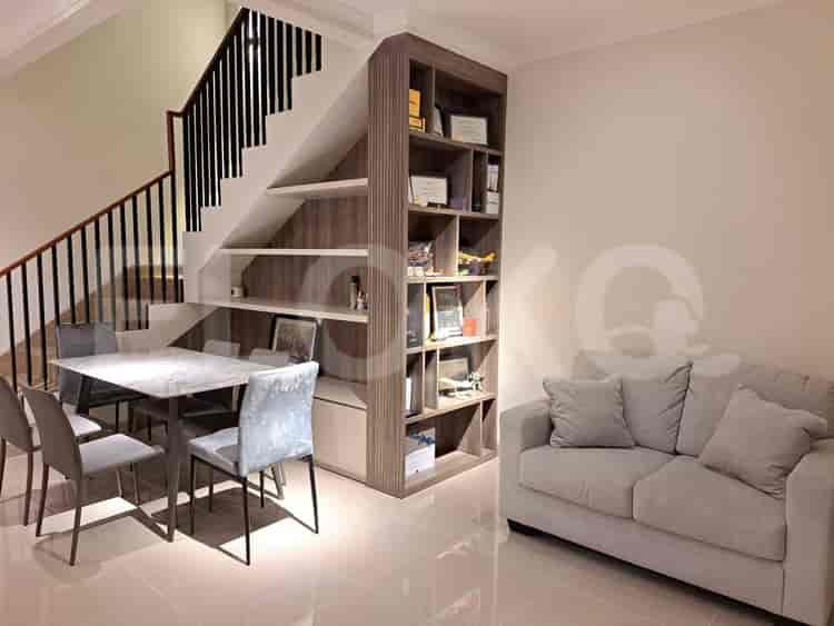 Disewakan Rumah 4 BR, Luas 210 m2 di Gading Serpong - RHAd56 4