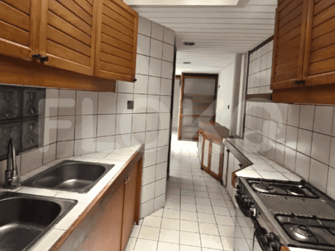 Disewakan Rumah 3 BR, Luas 325 m2 di Gandaria City, Gandaria - RHAb49 5