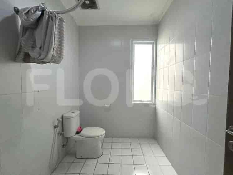 400 sqm, 4 BR house for rent in Tomang, Grogol - RHA30c 4