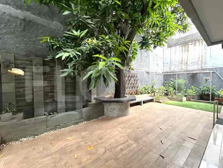 400 sqm, 4 BR house for rent in Tomang, Grogol - RHA30c 5