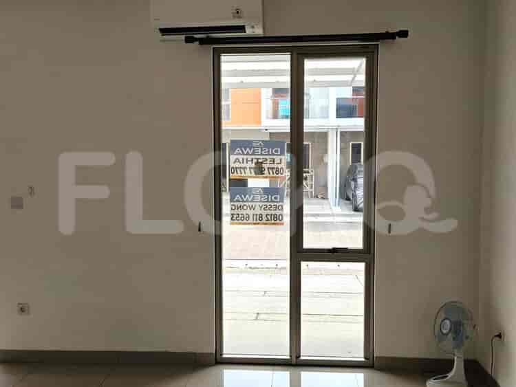 Disewakan Rumah 2 BR, Luas 85 m2 di Cluster Riverside 2 PIK 2, Kamal Muara - RHAad2 9