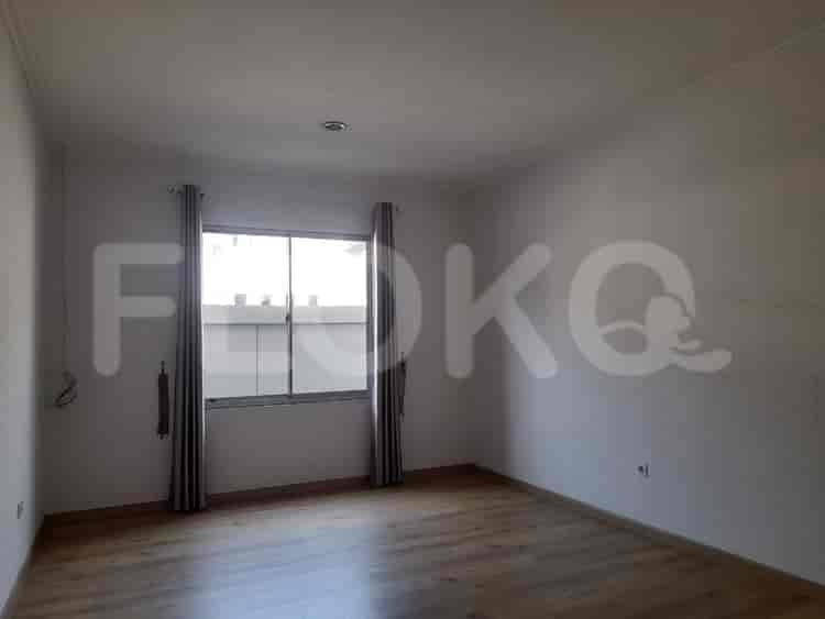 Disewakan Rumah 3 BR, Luas 300 m2 di Golf Island, Kamal Muara - RHAc04 7