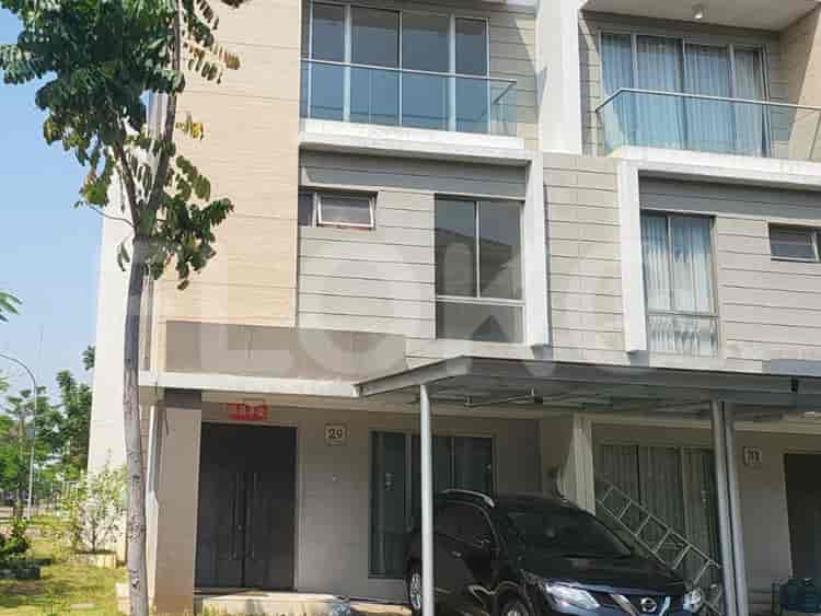 Disewakan Rumah 3 BR, Luas 144 m2 di Pantai Indah Kapuk, Kamal Muara - RHA4a2 1