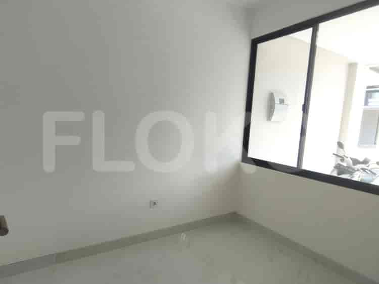 Disewakan Rumah 3 BR, Luas 150 m2 di Pantai Indah Kapuk, Kamal Muara - RHAd6d 1