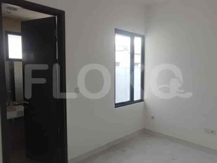Disewakan Rumah 4 BR, Luas 196 m2 di Permata Hijau PIK 2, Kamal Muara - RHAff8 9