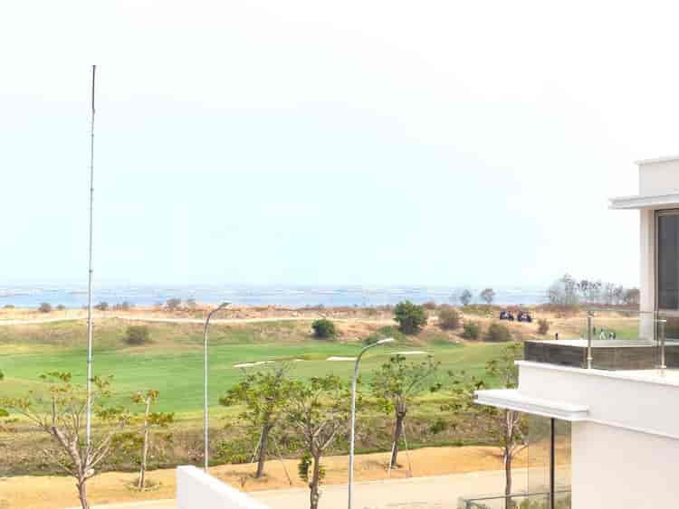 Disewakan Rumah 4 BR, Luas 300 m2 di Golf Island Cluster Mozart, Kamal Muara - RHA363 2