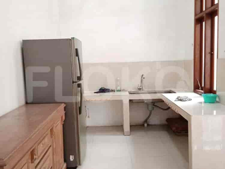 Disewakan Rumah 2 BR, Luas 200 m2 di Jl Cisanggarung 2, Kelapa Gading - RHA62e 4