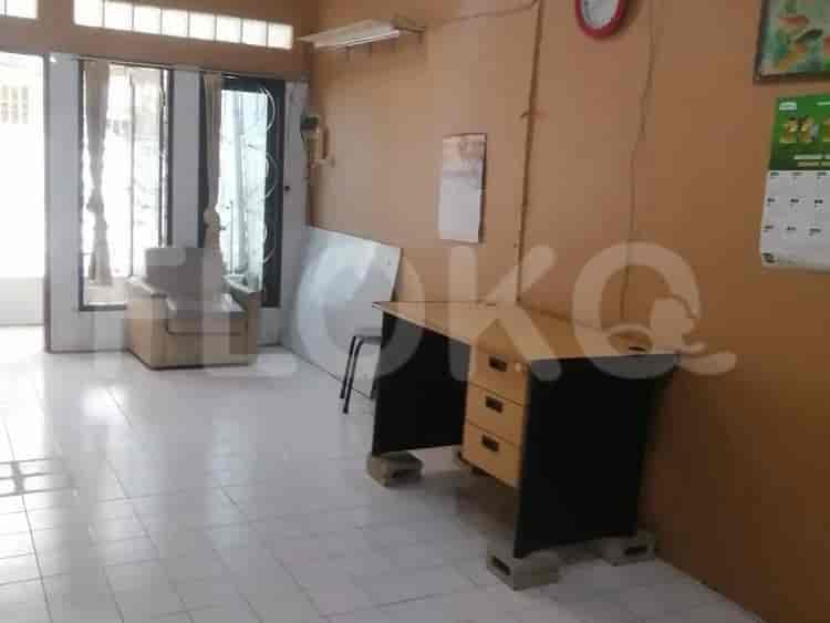 Disewakan Rumah 4 BR, Luas 130 m2 di Hybrida, Kelapa Gading - RHA6fa 1