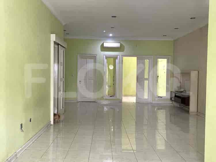 240 sqm, 4 BR house for rent in Gading Nirwana IX (PF 19/21), Kelapa Gading - RHA90c 2