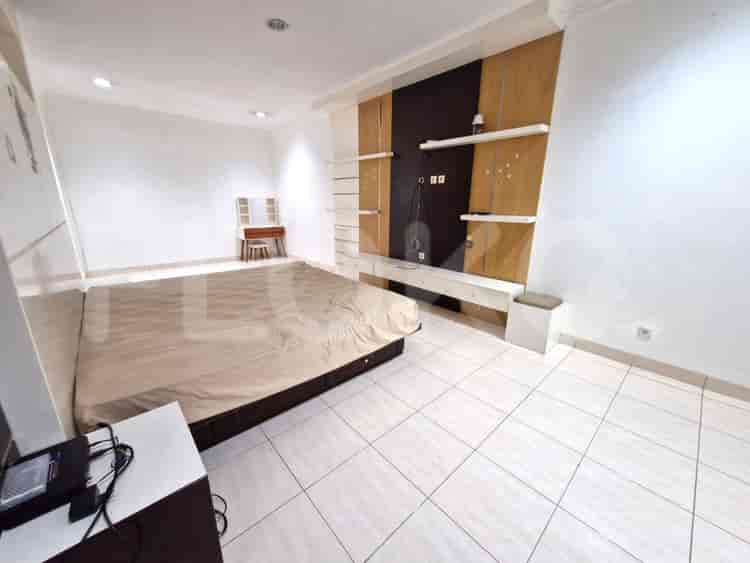 Disewakan Rumah 4 BR, Luas 240 m2 di Gading Arcadia, Kelapa Gading - RHAd0a 6