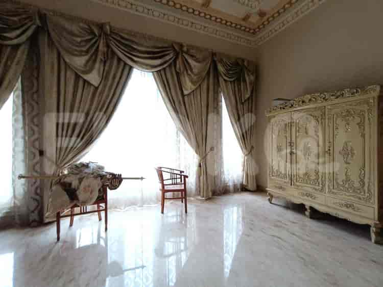Disewakan Rumah 4 BR, Luas 700 m2 di Villa Artha Gading, Kelapa Gading - RHA075 12