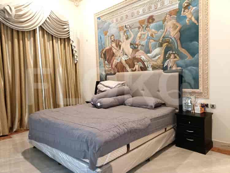 Disewakan Rumah 4 BR, Luas 700 m2 di Villa Artha Gading, Kelapa Gading - RHA075 13