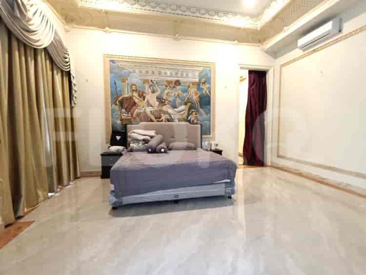 Disewakan Rumah 4 BR, Luas 700 m2 di Villa Artha Gading, Kelapa Gading - RHA075 15