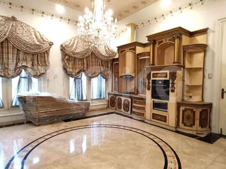 Disewakan Rumah 4 BR, Luas 700 m2 di Villa Artha Gading, Kelapa Gading - RHA075 4