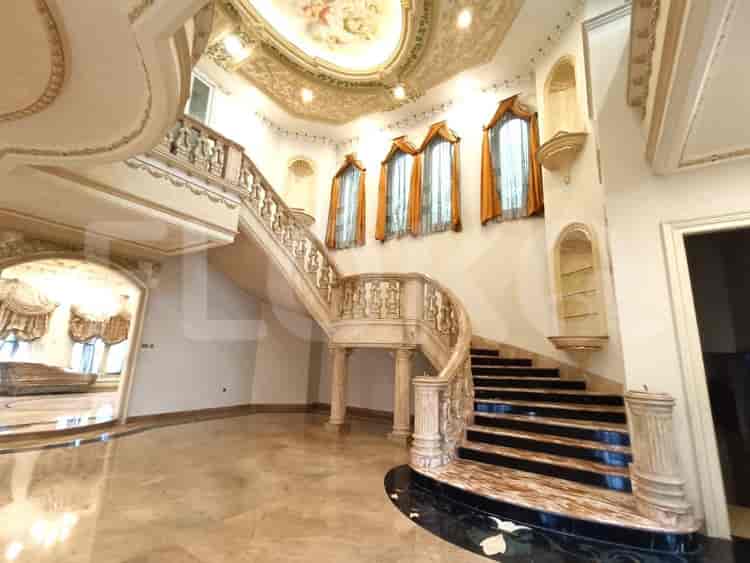 Disewakan Rumah 4 BR, Luas 700 m2 di Villa Artha Gading, Kelapa Gading - RHA075 6