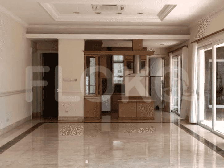 900 sqm, 4 BR house for rent in Bukit Gading Villa, Kelapa Gading - RHAaaf 2