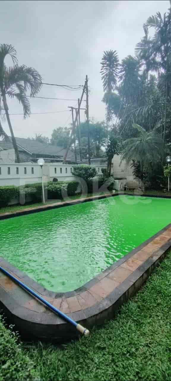350 sqm, 3 BR house for rent in Jl. Kemang Dalam II, Kemang - RHA21f 10